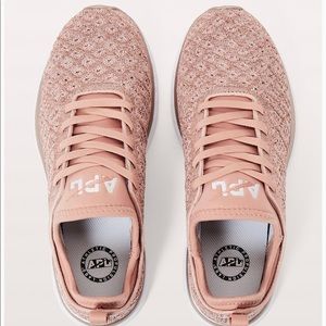 Lululemon tennis shoes